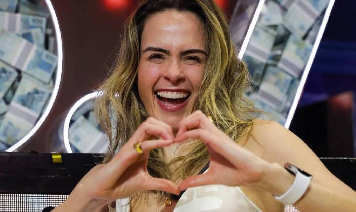 Ana Paula Renault é a grande campeã da 26ª edição do reality