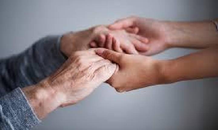 Dia do Cuidador de Idosos destaca importância de profissionais que garantem qualidade de vida à pessoa idosa