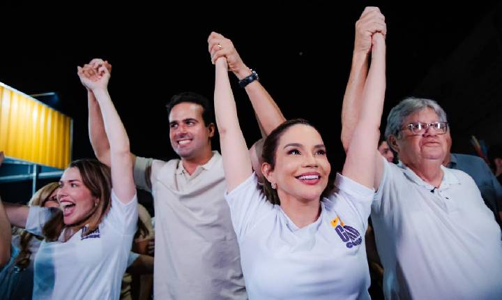Karla Pimentel reúne multidão e dá largada ao movimento 'Pra Cima Paraíba' no Litoral Sul