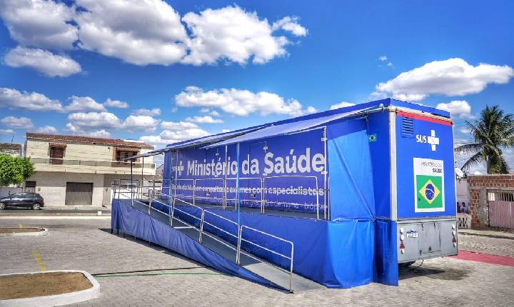 População de Juazeirinho (PB) é atendida por carreta de saúde da mulher do Ministério da Saúde; veja como funciona