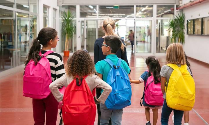 Uso indevido da imagem de alunos pode gerar ações judiciais e multas para escolas