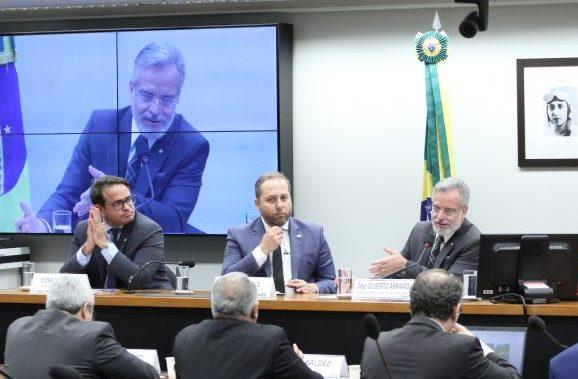 Governo deve anunciar mudanças no marco regulatório do setor ferroviário