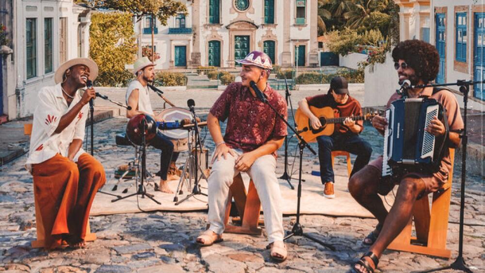 Vencedores do Grammy Latino e do Prêmio Multishow, João Gomes, Mestrinho e Jota Pê levam o projeto Dominguinho à Paraíba