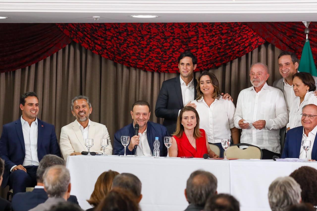 Lucas participa de reunião com Lula para fortalecer mobilização pela reeleição do presidente no 2º turno